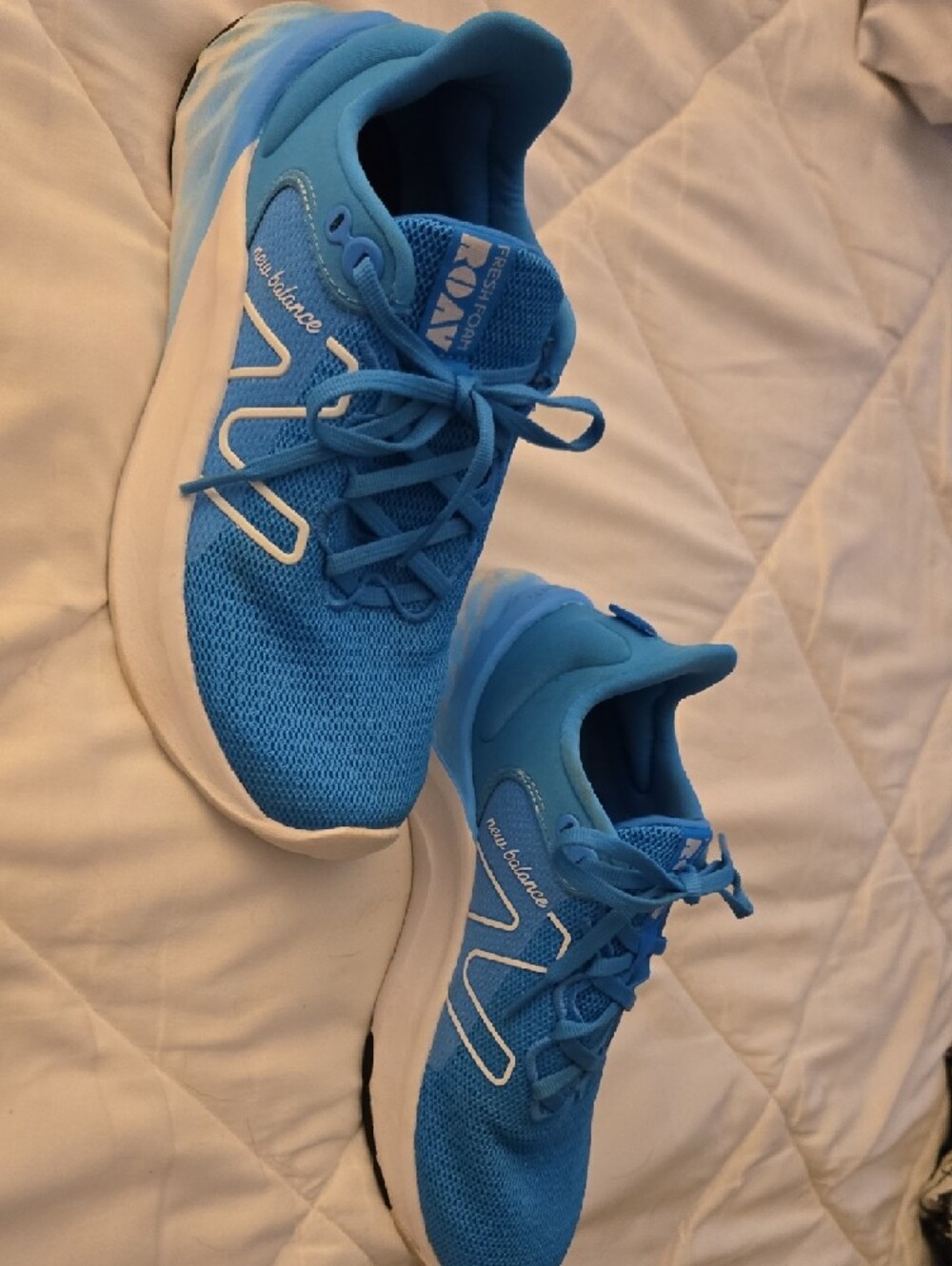 New Balance Bright Blue Running Shoes - Picture 3 of 5